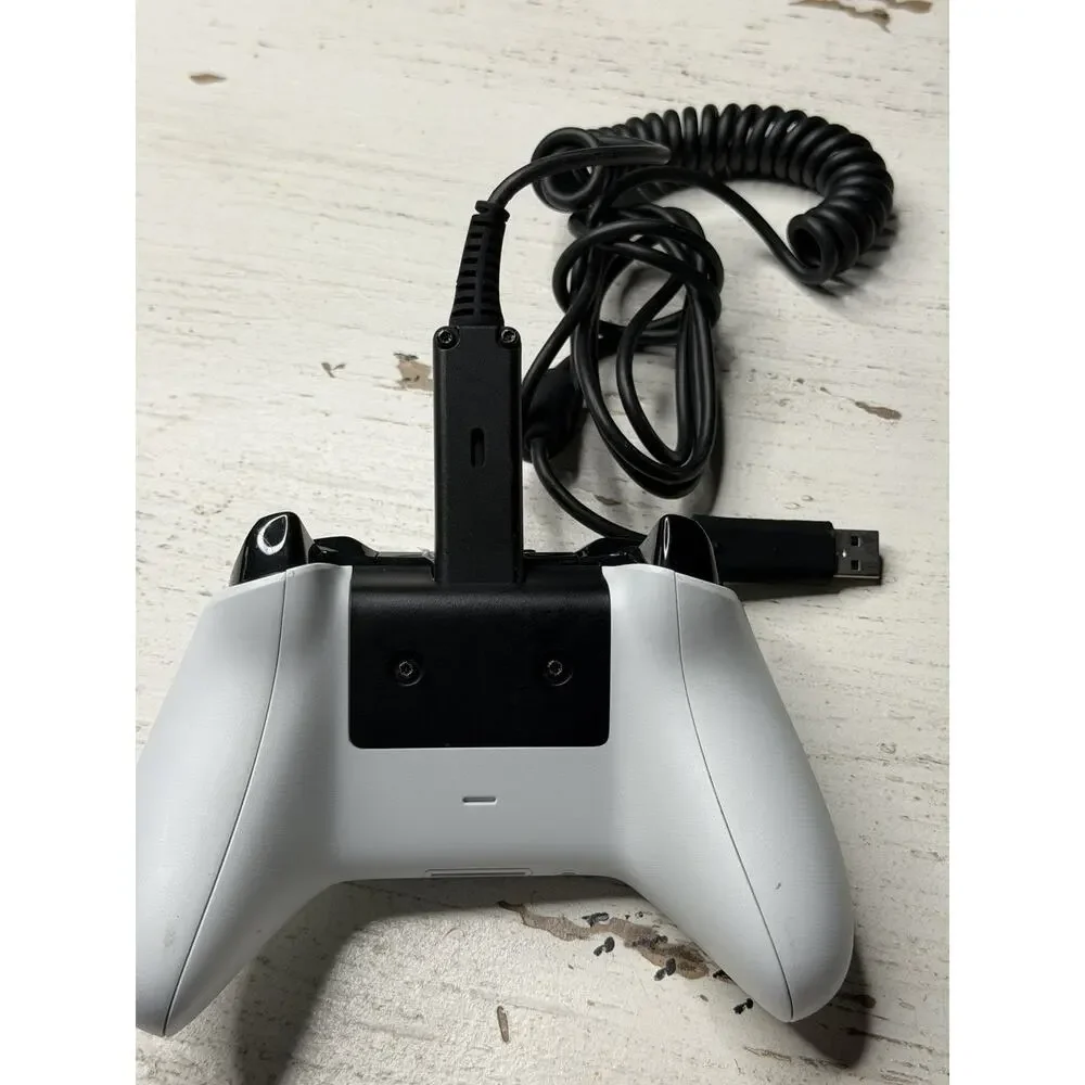 Xbox One White Kiosk Hard Wired Controller Tested ￼